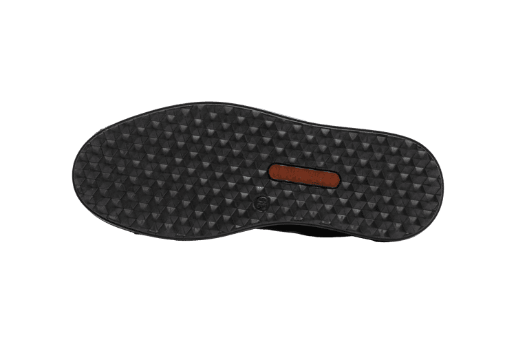 عکس کفش طبی مردانه مدل میامی