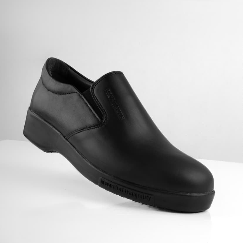 عکس کفش طبی مردانه مدل لوکا