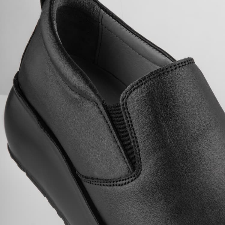 عکس کفش طبی زنانه مدل رم